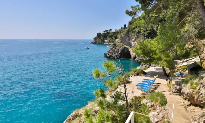 Pogerola Apartment | Luxury Room With sea View in Amalfi ID 3938