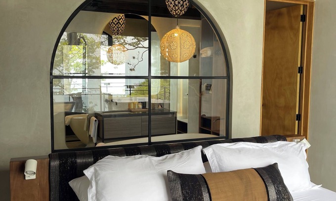 Jaibalito Villa | Luxury Villa in Atitlan - Peaceful Escape - Stunning Lake Views. Villa Atitlan.