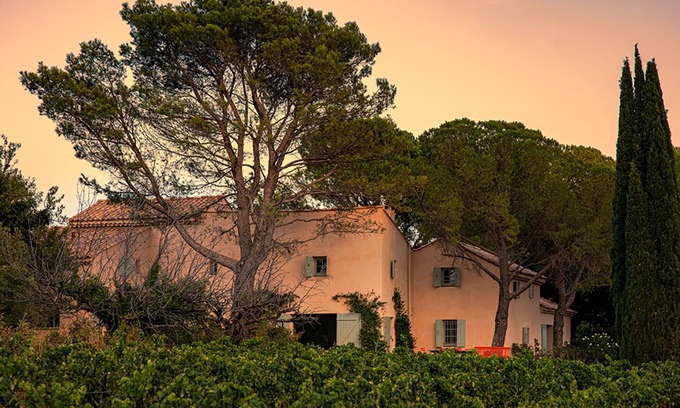Beaumes-de-Venise House | Magnificent Mas provençal between Dentelles and Mont Ventoux - sleeps 16