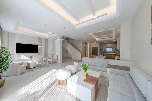 King Abdul Aziz Road Villa | Mabaat-Jasmine Greek Villa 4BR- 583 Villa 16
