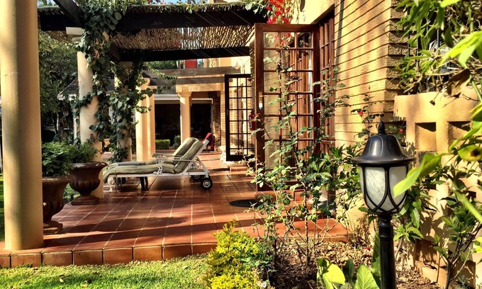 Pretoria House | MacGregors Guest House