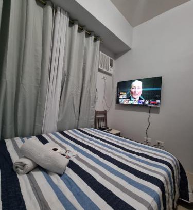 Highway Hills Hotel | Macks Awesome Place 204 NetflixFastWifi