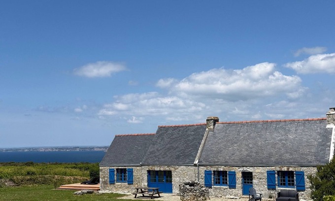 Crozon House | Magnificent Breton farmhouse set in an exceptional location in Cap de la Chèvre!