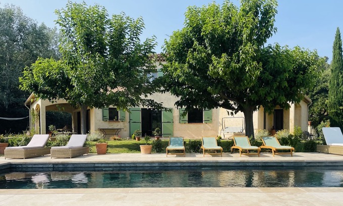 Meyreuil House | Magnifique Maison Avec Piscine Proche Aix en Provence, Marseille et Ste Victoire