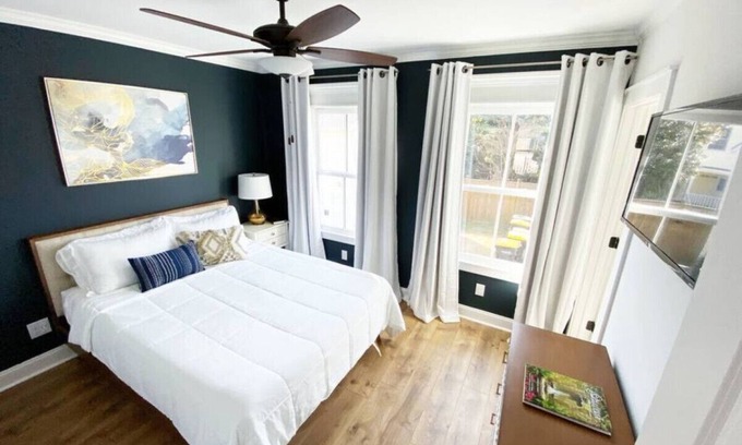 Historic District - North Villa | Magnolia Carriage Shared Courtyard + Garage