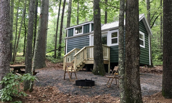 Clarkesville Cabin | Magnolia Tiny Home at Bleu Canoe