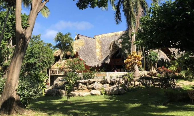Las Galeras Cottage | Magoya del Carmen: a cottage near the beach