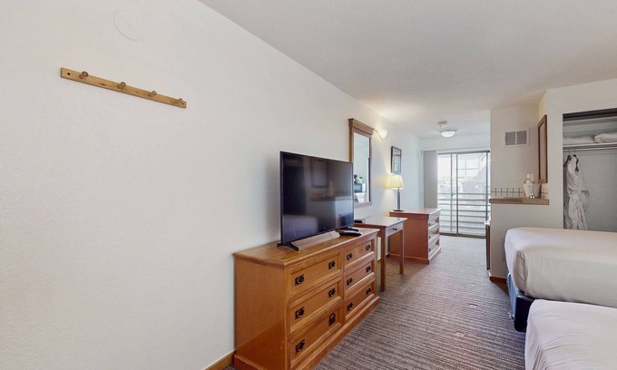 West End Cabin | Main St. room - pool & hot tub - walk to lifts, dog-friendly, second floor