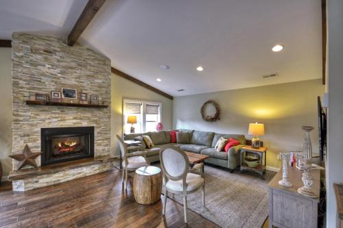 Blue Ridge House | Main Street Cottage - Downtown Blue Ridge - Experience Downtown Living, Cozy King Bed, Full Kitchen, Comfortable Living Room