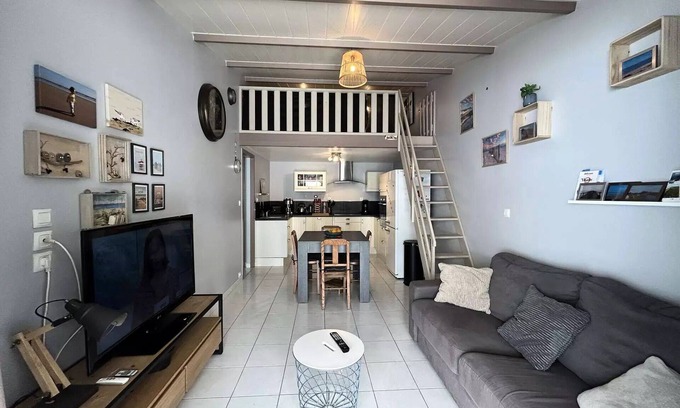 Saint-Hilaire-de-Riez Villa | Mais 2 rooms/mezzanine sleeps 4 SAINT HILAIRE DE RIEZ