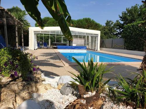 Meursac House | Maison de charme à Meursac avec piscine