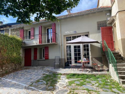 Formigueres Ski Chalet | Maison Familiale Style Chalet - Centre village