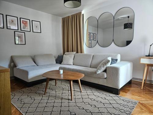 Uzice Apartment | Maison Néphélé