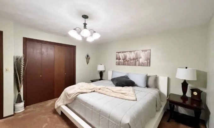 Peoria House | Maison Serene of Peace 04