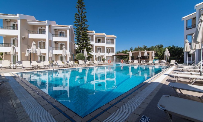 Neromilos Hotel | Maistrali Hotel Zante