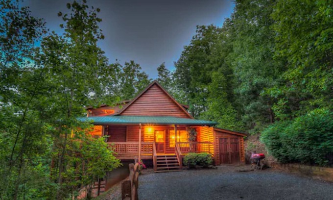 Blue Ridge Cabin | Majestic Sunrise by Escape to Blue Ridge
