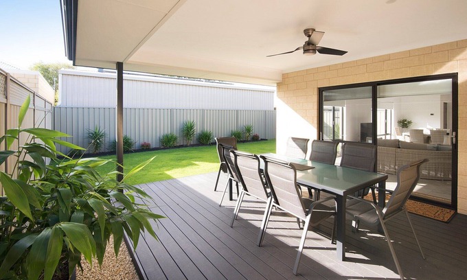 Busselton House | Makin Memories- Ducted heating/cooling, WIFI, PS4