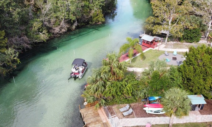 Weeki Wachee Gardens Ski Chalet | Manatee Cove Compound Retreat Star5Vacations