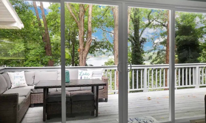 Gainesville Cottage | Mandalay Lake Lanier Getaway