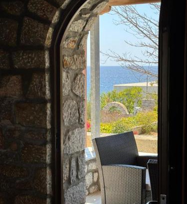 Omales House | Mani Sea View Beachfront House