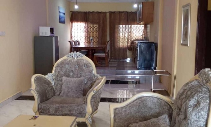 Mankessim House | Mankessim-5bedroom-4bathroom-6beds-parking