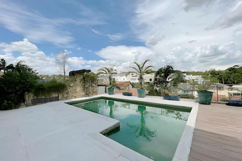 Cotia House | Mansão com Piscina | Conforto e Exclusividade