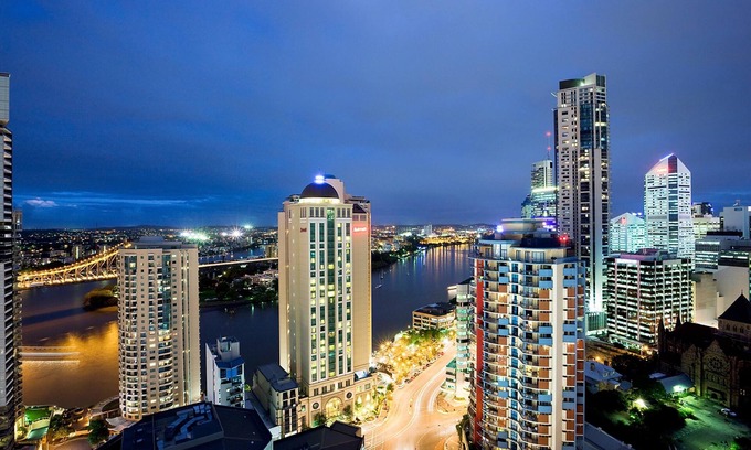 Brisbane Central Business District Hotel | Mantra on Queen