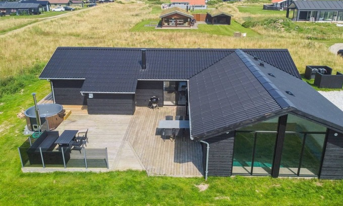 Lokken House | "Månviva" - 500m from the sea by Interhome