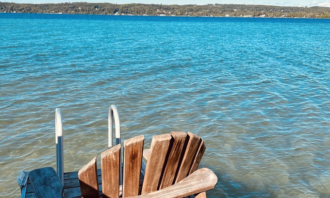 Beulah Cottage | Maple Nest Cottage-Carriage House- Crystal Lake