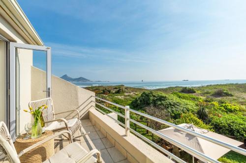 Milnerton House | Marechale Way by Host Agents