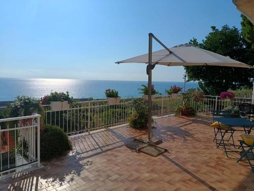 San Lucido Bed & Breakfast | Margareth suite and terrace