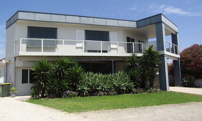 Port Vincent Apartment | Marine Parade Holiday Unit 1- 3 bedroom downstairs unit - Off Peak Special!