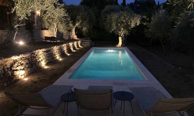 Le Rouret Villa | Mas de Charme au Milieu des Oliviers
