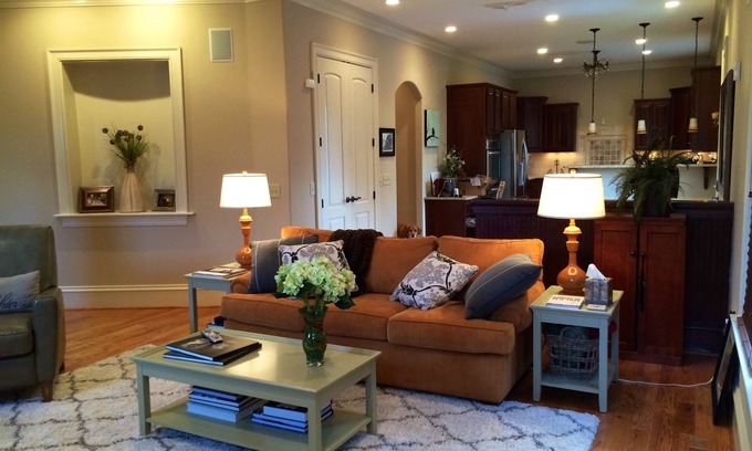 Hope Gardens House | Massive palace near the center!