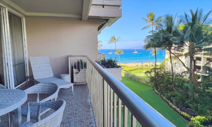 Kaanapali Apartment | Maui Westside Presents: Whaler 420 - Best location in Kaanapali beach