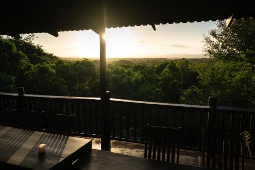 Hluhluwe Hotel | Mazuri Bush Cottages