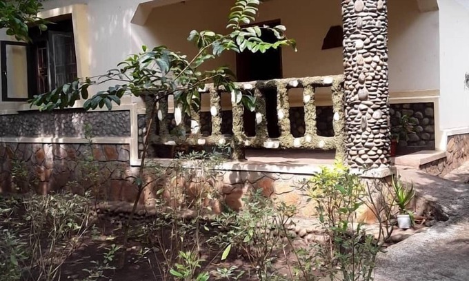 Kasese House | Mbara Safari Lodge and Resort