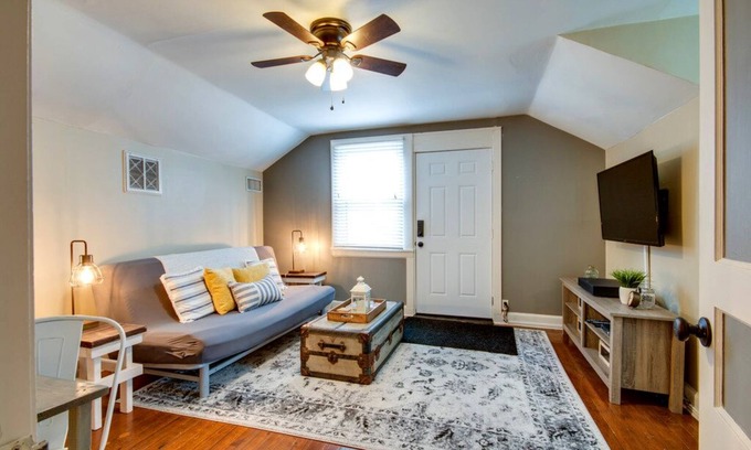 Radnor Apartment | ★ McIver's Cozy Cottage Suite ★ Close to Downtown (Permit #11913034300)