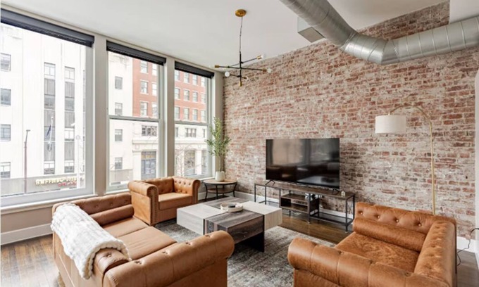 Mile Square Apartment | McOuat Place 3A - Luxury 1 Bed Downtown Indy Apartment Prime Location