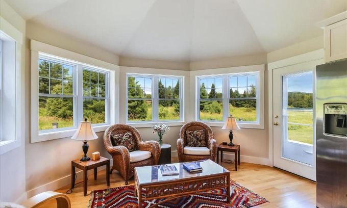 Stowe Area Apartment | Meadow Lane