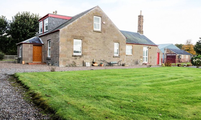 Coupar Angus Cottage | Meadowside Farm