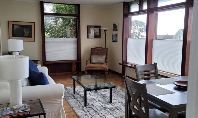 Mendocino Apartment | Mendocino Ocean View Apartment #6