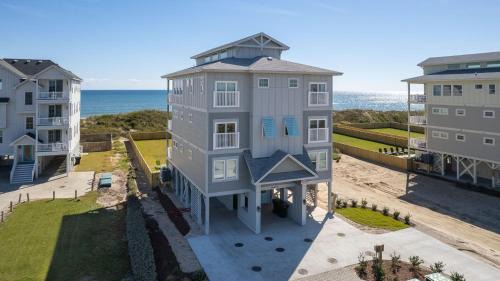 Hatteras Apartment | MerSea Oceanfront 10 Bedroom Home