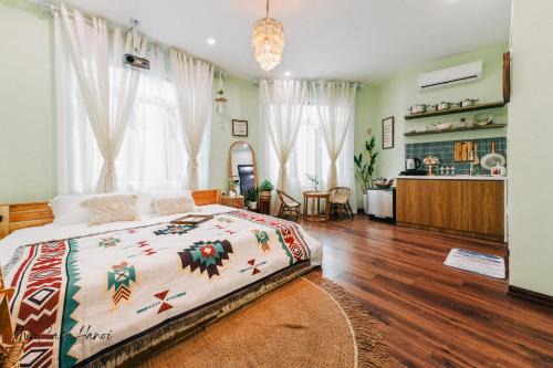 Dong Da Apartment | MiaCasaHanoi - King Bed - Free laundry - Netflix & Rooftop Chill