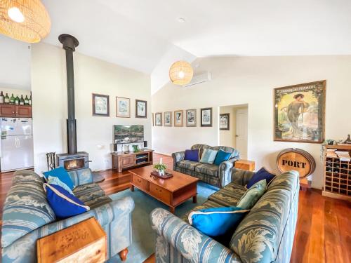 Lovedale House | Midnight's Promise - Promise 2