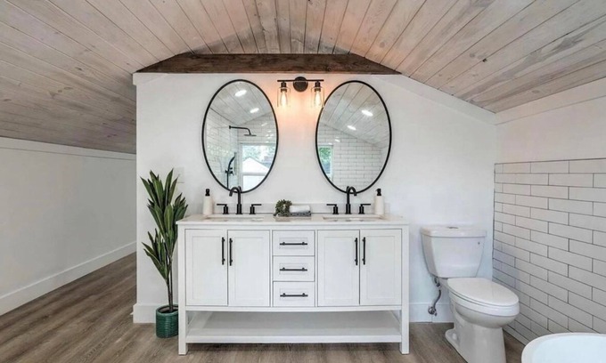 Tulsa House | Midtown Masterpiece w/Hot Tub, pets by HVNLYhomes