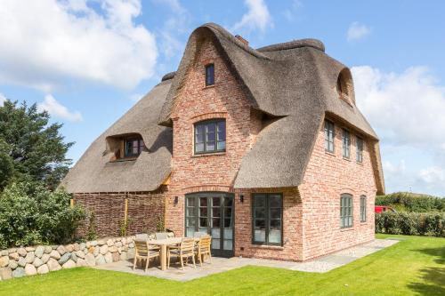 Wenningstedt-Braderup House | Mien Leev