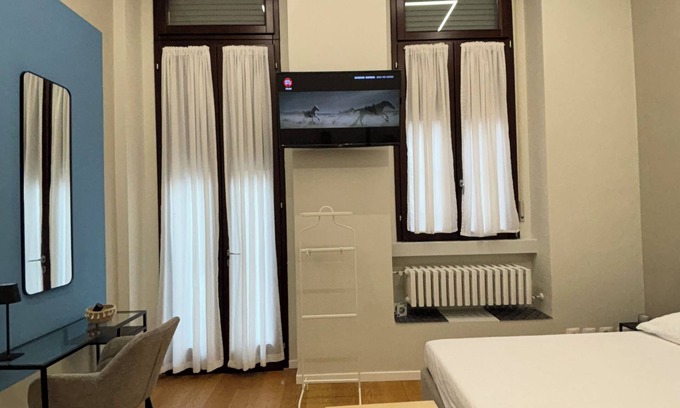 Milan Apartment | Milanese charm between SanSiro and Citylife a streetcar ride from the Duomo
