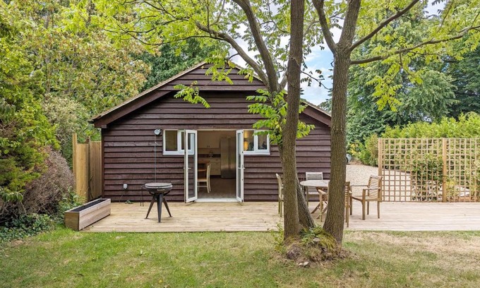 Chichester House | Millside, Bosham