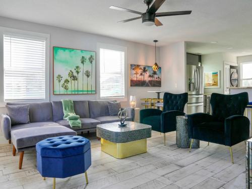 Smith's Memento House | Mini Boutique Hotel - THE ELLA by EVRH